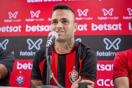 Condomínio notifica jogador Luan, do Vitória, por som alto em eventos realizados