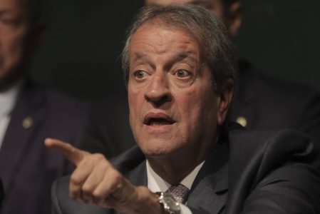 Presidente do PL diz que Bolsonaro tem “carisma brutal” e o compara a Che Guevara