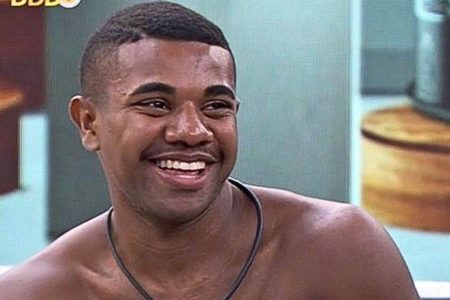 No BBB, Davi revela que só irá colocar mais duas pessoas no vip se for líder; confira