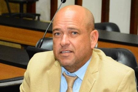Alba é notificada pela Justiça e tem 72 horas para decidir sobre prisão de Binho Galinha Alba é notificada pela Justiça e tem 72 horas para decidir sobre prisão de Binho Galinha