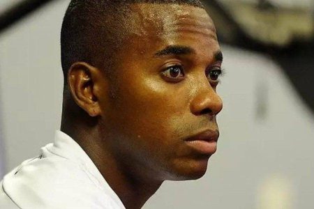 Robinho tem pena reduzida por participação em cursos e leitura na prisão