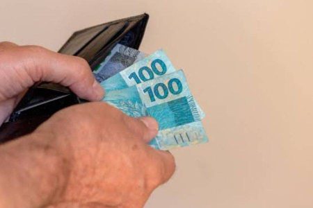 Presidente Lula antecipa pagamento do décimo terceiro para aposentados e pensionistas do INSS