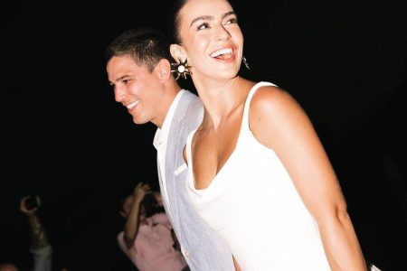 Famosos marcam presença em casamento de luxo no sul da Bahia