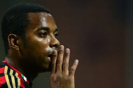 Robinho é preso pela Polícia Federal em São Paulo Robinho é preso pela Polícia Federal em São Paulo