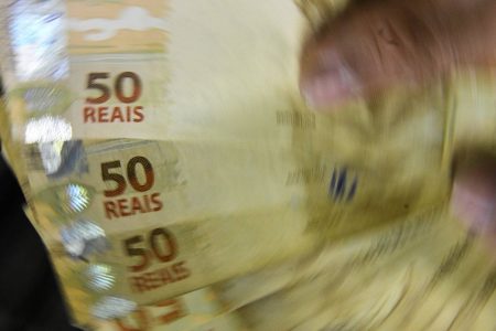 Mudanças no extrato bancário passam a valer nesta segunda-feira