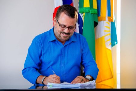 Madre de Deus: Justiça suspende contratação de comissionados e pode multar Dailton Filho Madre de Deus: Justiça suspende contratação de comissionados e pode multar Dailton Filho