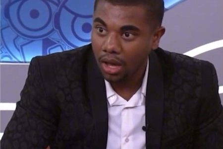 Davi Brito nega investigação do MP e promete notificar páginas por ‘fake news’ Davi Brito nega investigação do MP e promete notificar páginas por ‘fake news’