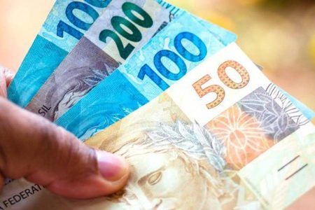 INSS vai devolver valores descontados irregularmente, afirma governo