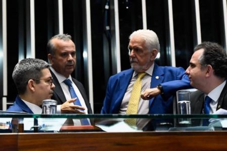 Com 53 votos a favor, Senado aprova PEC das Drogas