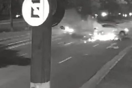 VÍDEO: Motorista perde controle de Porsche, mata homem e foge
