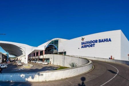 Voo da LATAM faz pouso de emergência em Salvador devido ao mau tempo em Vitória da Conquista