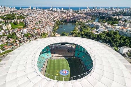 Projeto na Câmara propõe limite de R$ 40 para estacionamento em estádios de Salvador