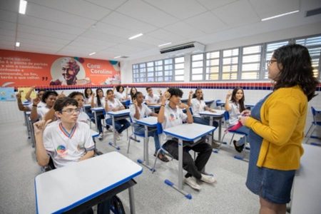 Pé-de-Meia chega hoje para quem se formou no ensino médio em 2024