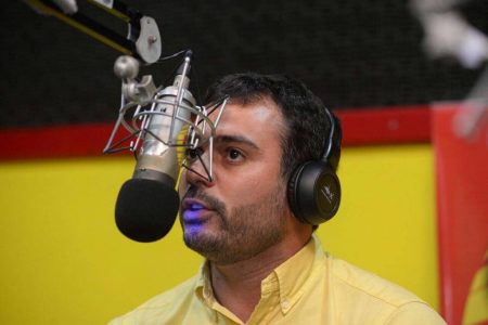 Aldo Benevides estreia programa na Metrópole FM