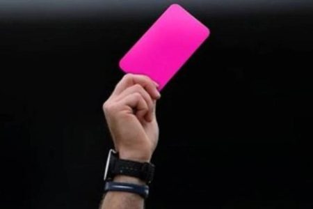 Conmebol anuncia uso de cartão rosa para a Copa América 2024