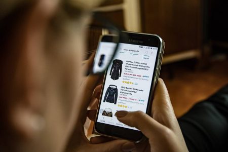 Fim da ‘taxa das blusinhas’ divide indústria e plataformas de e-commerce