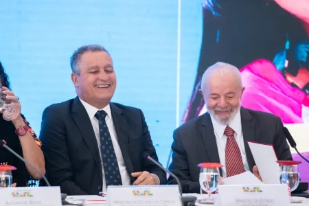 Rui Costa fecha acordo com Lula para concorrer ao Senado pela Bahia em 2026 Rui Costa fecha acordo com Lula para concorrer ao Senado pela Bahia em 2026