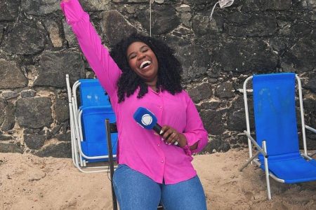 Após demissão da Record, repórter Naiara Oliveira surge em novo trabalho