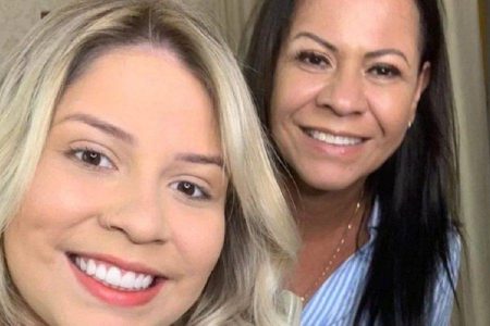 Mãe de Marília Mendonça sofre acidente de carro em São Paulo