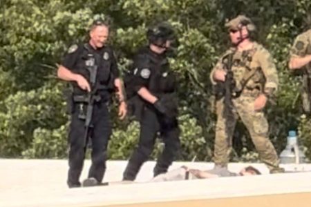 Novo vídeo mostra momento em que atirador abre fogo contra Donald Trump