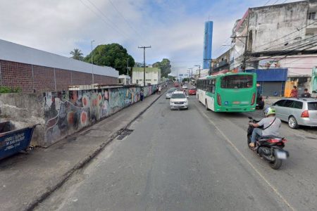 Após ataque a ônibus na Estrada das Barreiras, coletivos voltam a circular na região