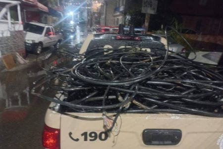 Furtos e vandalismo em Salvador geram prejuízo de R$ 3,6 milhões à iluminação pública em 2025