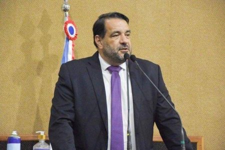 Alan Sanches critica pressa do governo na aprovação de projetos e empréstimo: ‘Não diremos amém’ Alan Sanches critica pressa do governo na aprovação de projetos e empréstimo: ‘Não diremos amém’