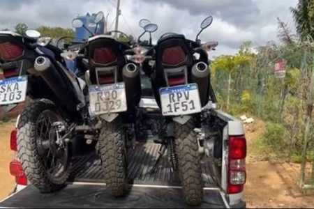 PC desarticula ponto de desmanche de motocicletas em Cassange