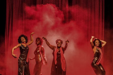 Musical em tributo a Elza Soares estreia em Salvador; confira detalhes