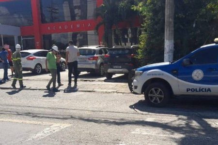 Academia de alto padrão é flagrada roubando energia em Lauro de Freitas