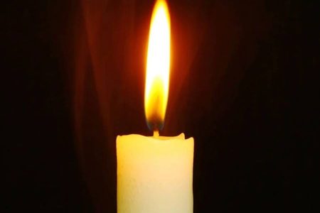 Incêndio provocado por vela mata idosa no interior da Bahia