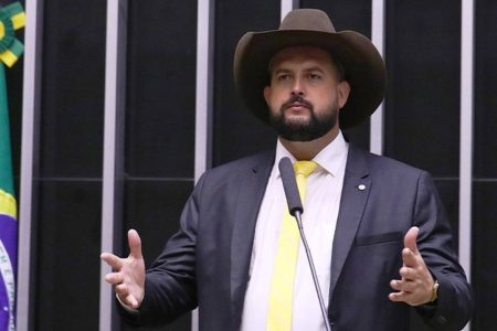 Deputado Zé Trovão e cantor Sérgio Reis são indiciados pela PF por atos antidemocráticos relacionados ao 7 de Setembro de 2021