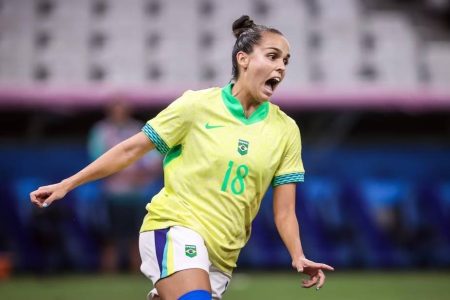 Brasil perde para EUA na final do futebol feminino
