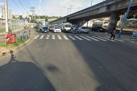 Rodoviários realizam protesto na altura do Acesso Norte nesta sexta-feira