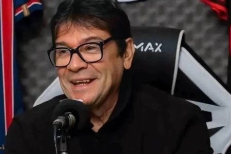 Narrador João Andrade sofre AVC isquêmico e está internado no Hospital da Bahia
