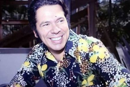 De camelô a dono do SBT: Conheça a história de Silvio Santos