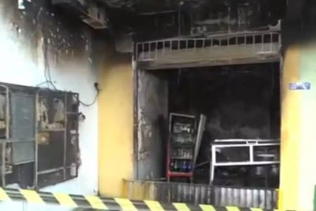 Incêndio em loja de acarajé deixa vendedor ferido em Salvador
