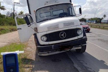 Homem que dirigia embriagado é preso na BR 324