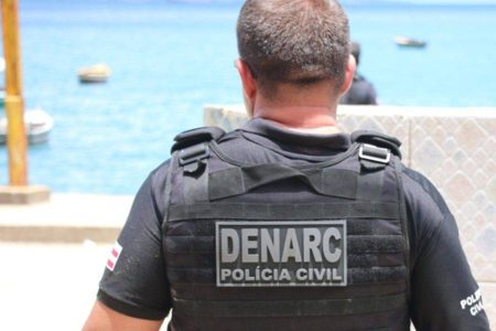 Polícia investiga dono de 30 postos de combustíveis por lavagem de dinheiro na Bahia Polícia investiga dono de 30 postos de combustíveis por lavagem de dinheiro na Bahia