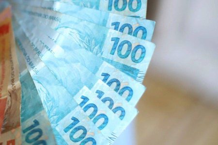 Reforma do IR pode render um salário extra em 2026