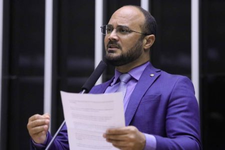 Capitão Alden propõe criminalizar expulsão de moradores e cobranças ilegais feitas por facções