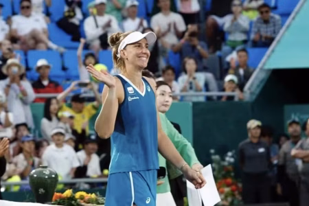 Tênis: Bia Haddad vence jovem chinesa na estreia do WTA de Pequim