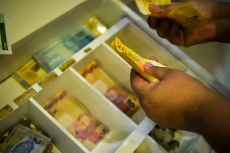 Quase 248 mil trabalhadores ainda não retiraram dinheiro do PIS/Pasep