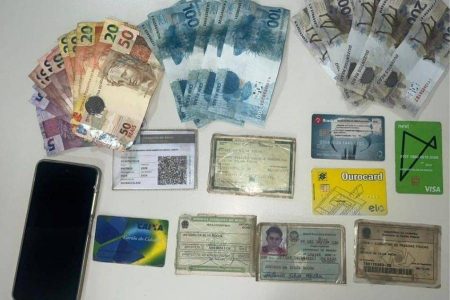 Homem é preso com dinheiro falso em operação policial em Camaçari