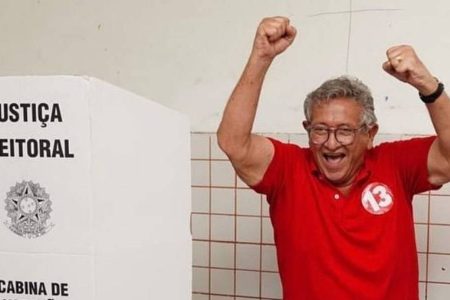 Luiz Caetano é eleito prefeito de Camaçari Luiz Caetano é eleito prefeito de Camaçari