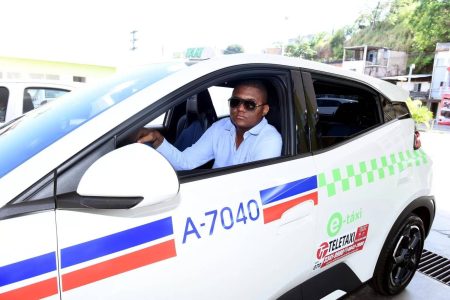 Taxistas de Salvador têm até 10 de janeiro para regularizar cadastro; saiba mais