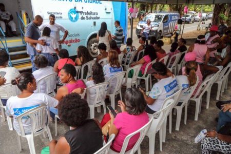 Outubro Rosa: Feira de Saúde leva serviços gratuitos à população de Salvador Outubro Rosa: Feira de Saúde leva serviços gratuitos à população de Salvador
