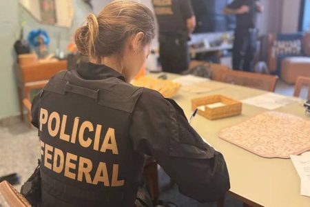 PF deflagra Operação Tupinambarana Liberta para combater crimes eleitorais em Parintins (AM)