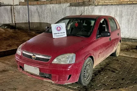 Polícia Militar apreende carro com 15 kg de entorpecentes em Salvador