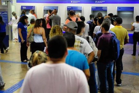 Mais de 300 mil pessoas precisam regularizar situação no Cadastro Único para continuar recebendo benefício